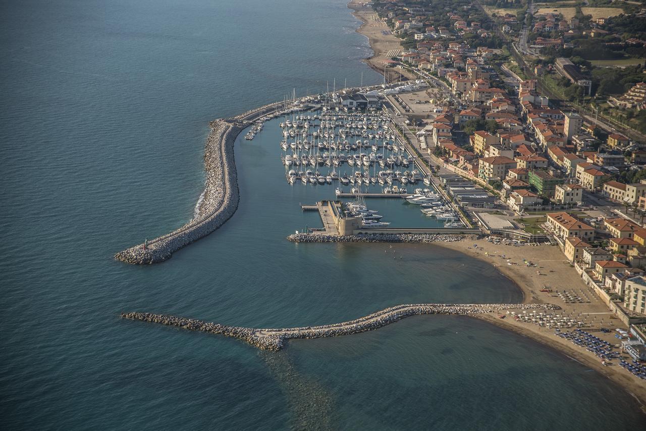 Hotel Santa Caterina San Vincenzo Exterior foto